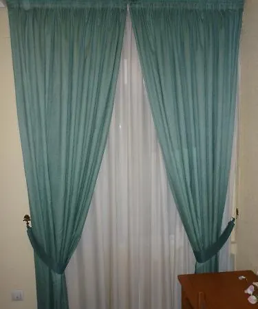 Tuto Hotel 3*