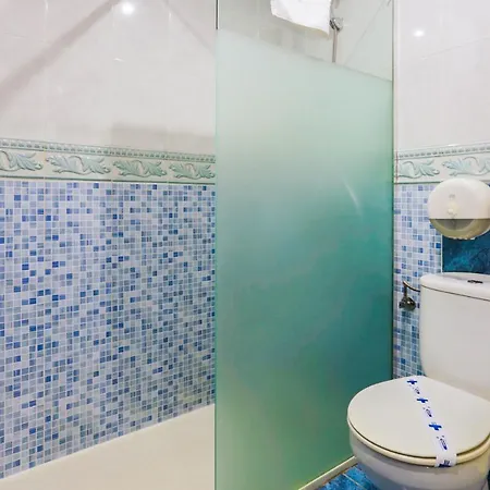 Tuto Hotell 3*
