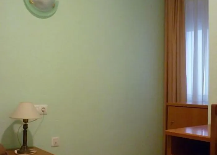 Tuto Szálloda 3*